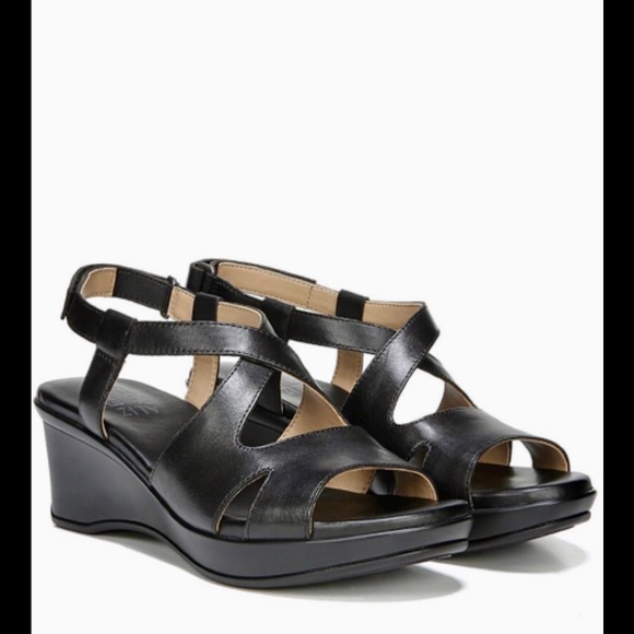 naturalizer black wedge sandals